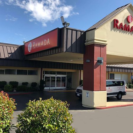 Hotel Ramada By Wyndham Sacramento North Highlands Esterno foto
