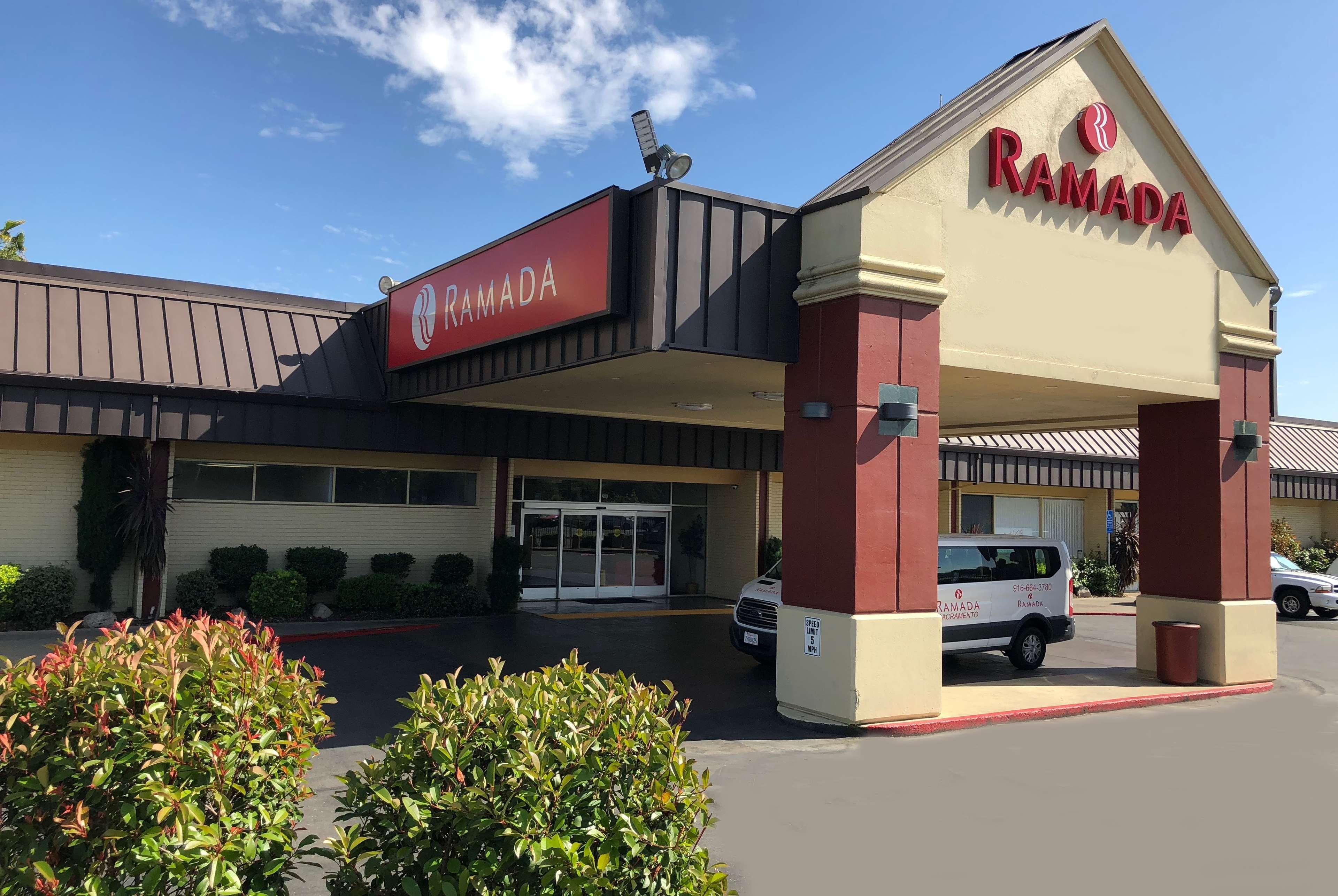 Hotel Ramada By Wyndham Sacramento North Highlands Esterno foto