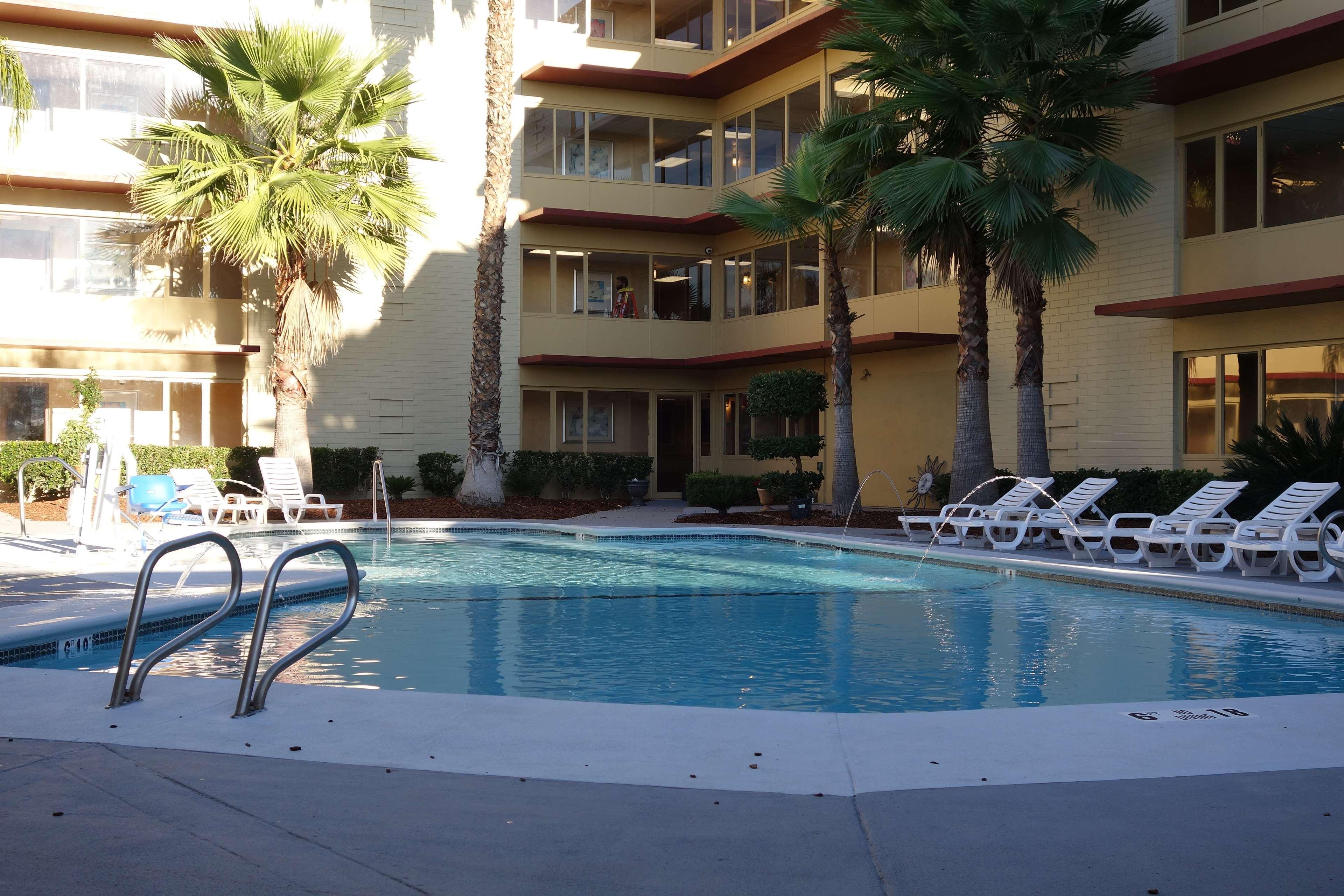 Hotel Ramada By Wyndham Sacramento North Highlands Esterno foto